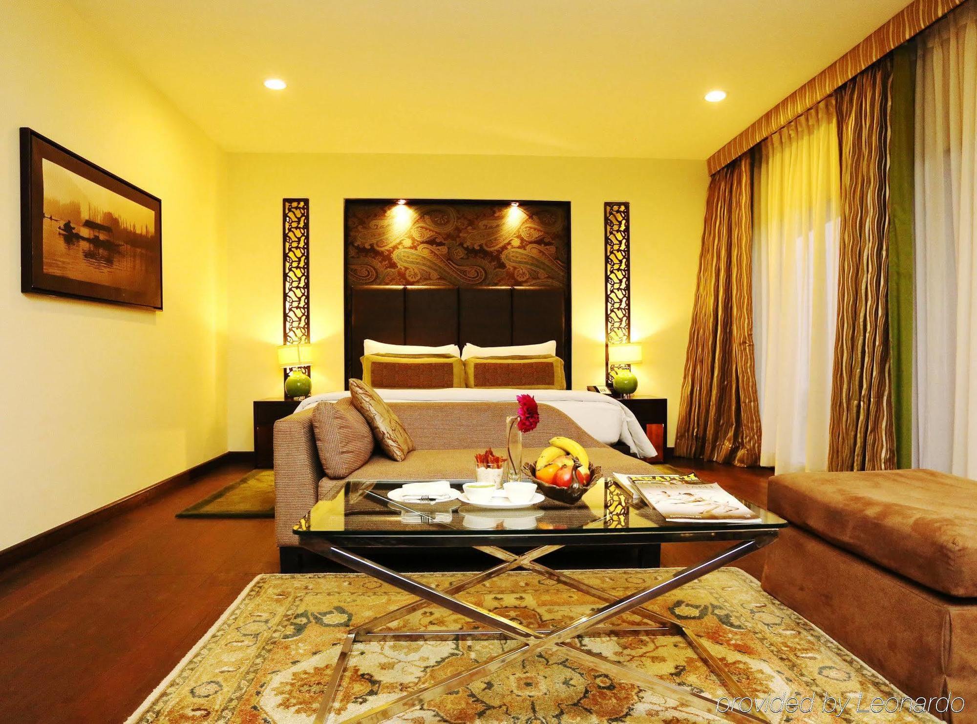 Taj Dal View Srinagar Hotel Kültér fotó